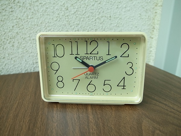 VINTAGE SPARTUS QUARTZ ALARM CLOCK