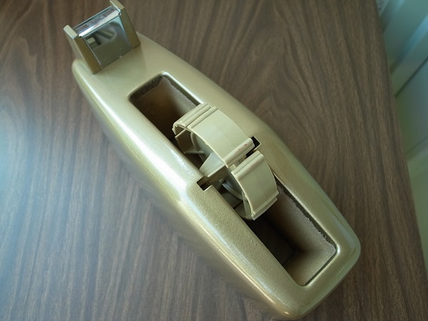 VINTAGE SCOTCH TAPE DISPENSER C-23