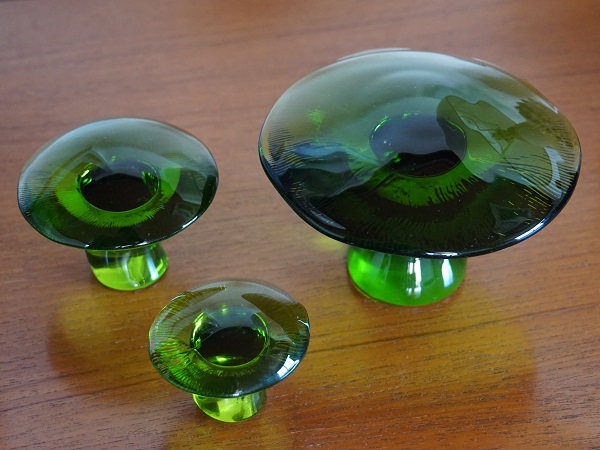 MID CENTURY VIKING GLASS MUSHROOMS