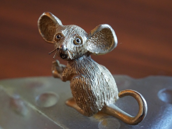 VINTAGE MOUSE & CHEESE OBJET