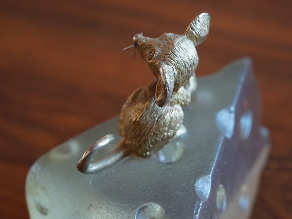 VINTAGE MOUSE & CHEESE OBJET