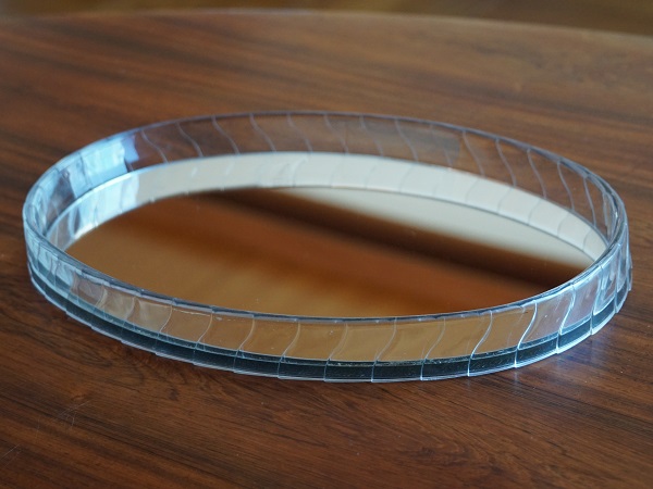 VINTAGE OVAL MIRROR TRAY